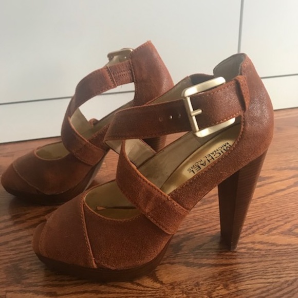 Rare Cognac Leather Micheal Kors Wood Heel Shoes 8 - Picture 1 of 3